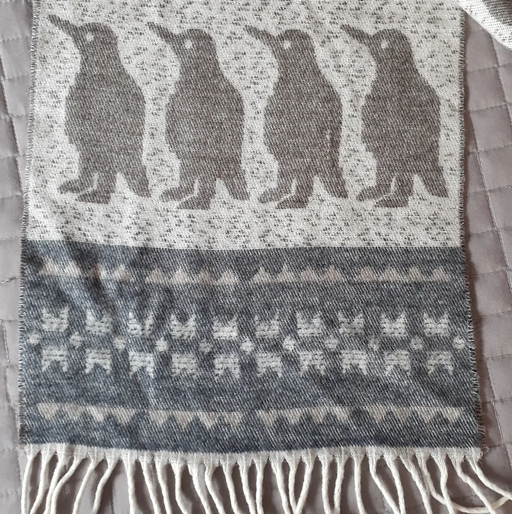 Scarf - Picture 3 of 3